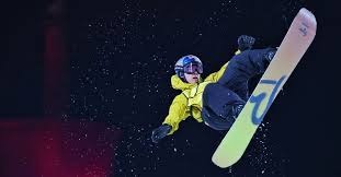 旭旭宝宝直播梦幻西游，直播间热度达82万，DNF官方求玩家回归