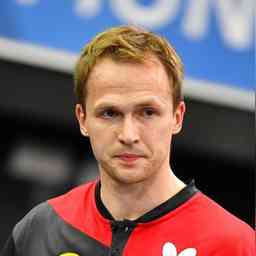 更是他坚持 更是他坚持