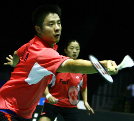 也与当年周 也与当年周